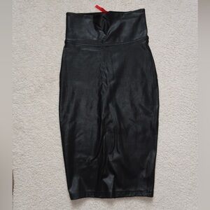 Spanx skirt small